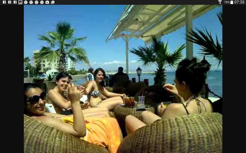 Panikos Beach Apartment I Ларнака Экстерьер фото